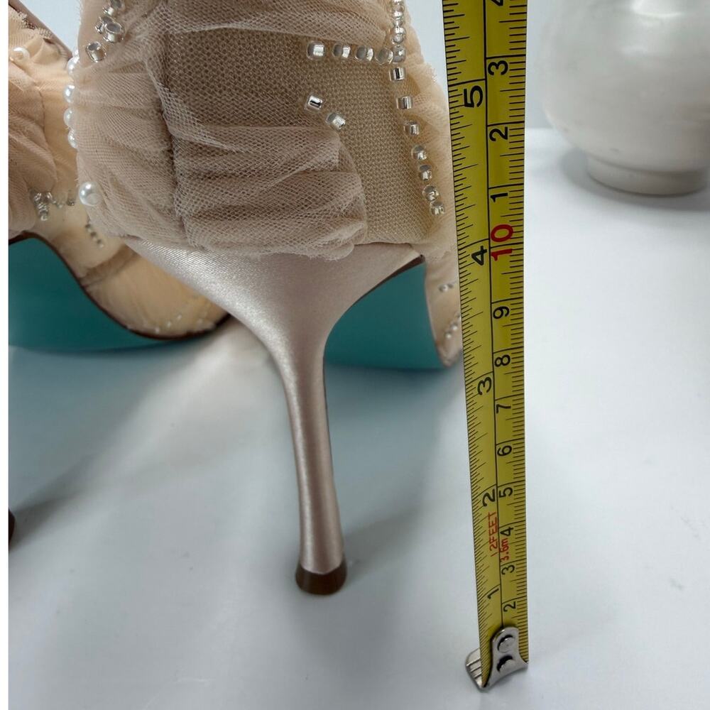 Betsey Johnson Roxie Floral Pearl Bead Pointed Toe Heel Blush Women 10M Tried On - Picture 8 of 10